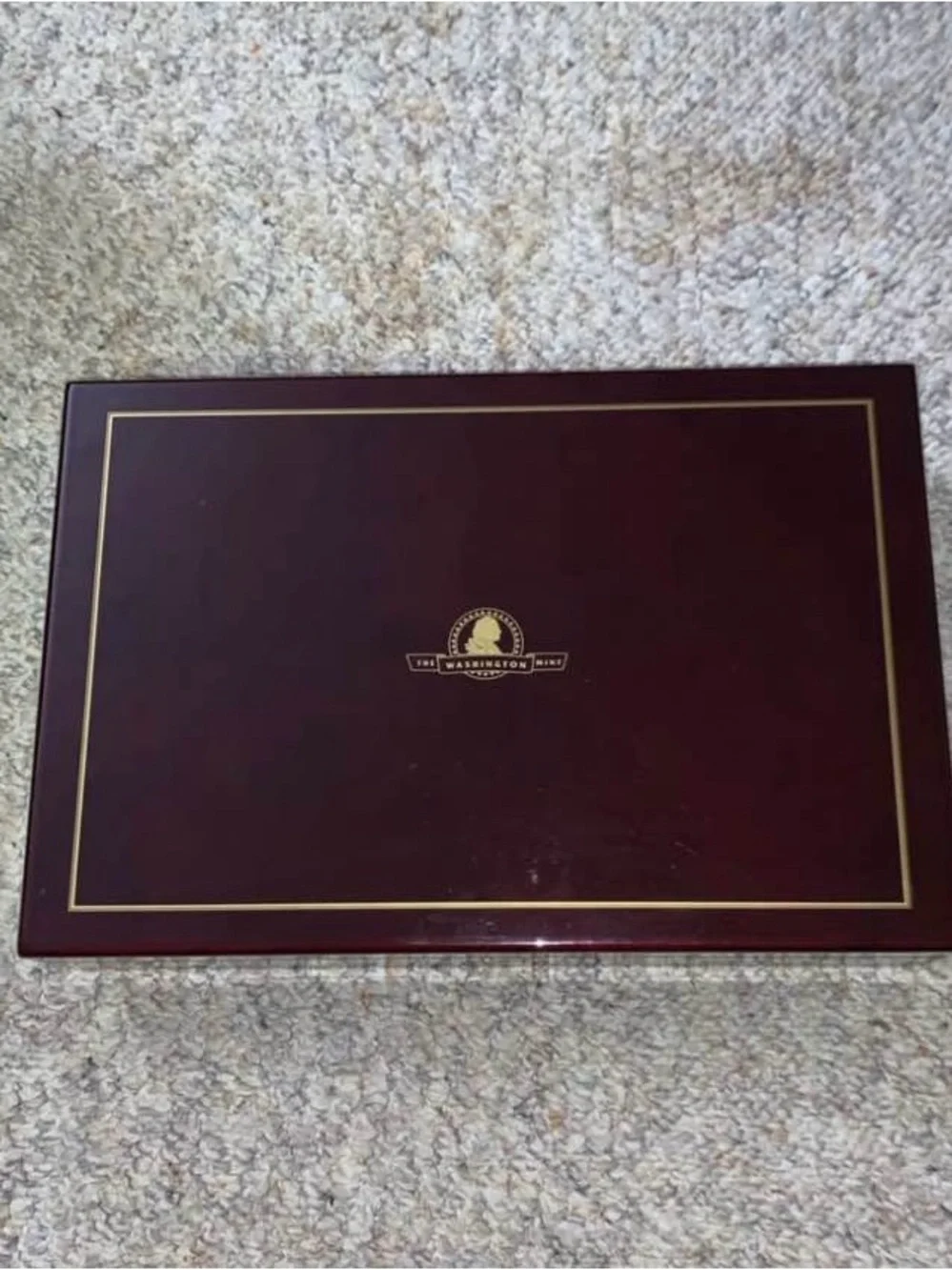 Washington Mint Wooden Presentation Display Case w/ Key & Velvet Bag Empty